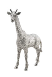 Žirafa, stříbrná, 23x7,5x34cm - Objevte irokou kolekci stojatch dekorac pro v domov. Kvalitn materily a originln design. Inspirujte se na naem e-shopu.